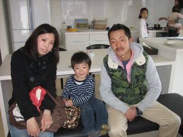 稲生さんの家族写真(社長宅にて）